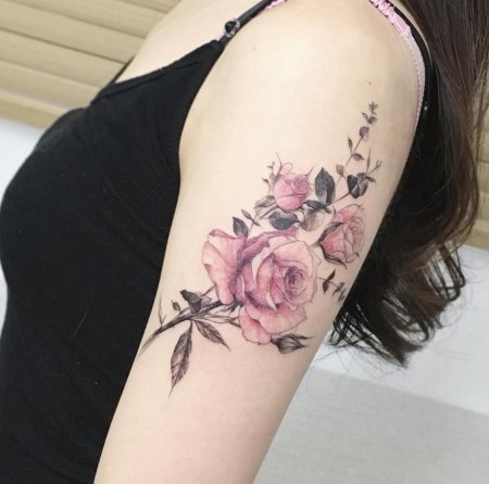 Тату цветка