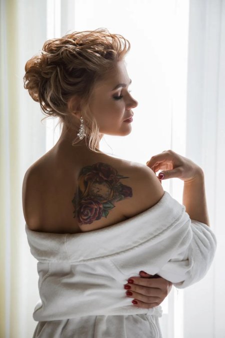 Тату на спине для девушек