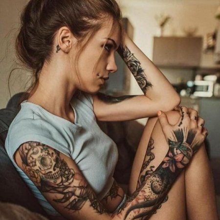 Тату девушек