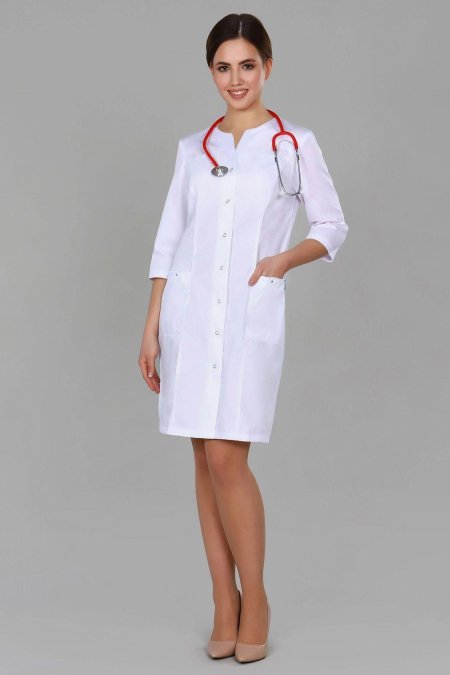 Женский халат медицинский