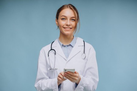 Женщина врач