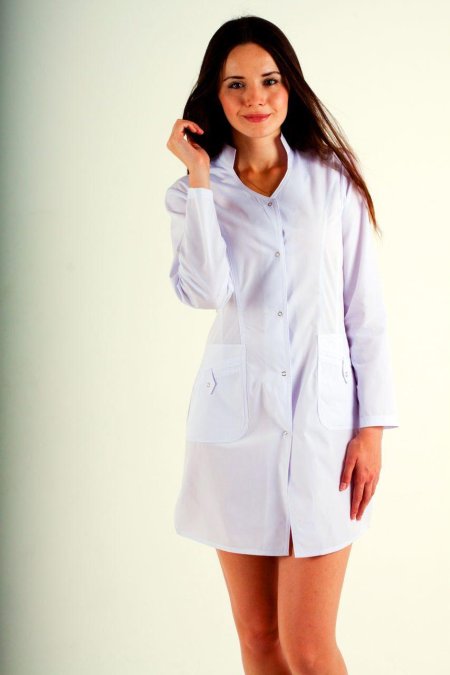 Красивые девушки в медицинских халатах