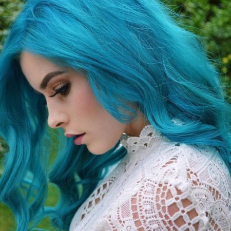 Lauren calaway blue hair