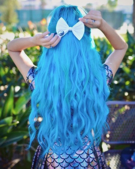 Лиза бродская синие волосы