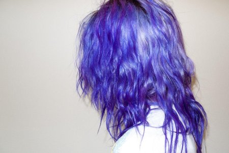 Девушки с фиолетовыми волосами