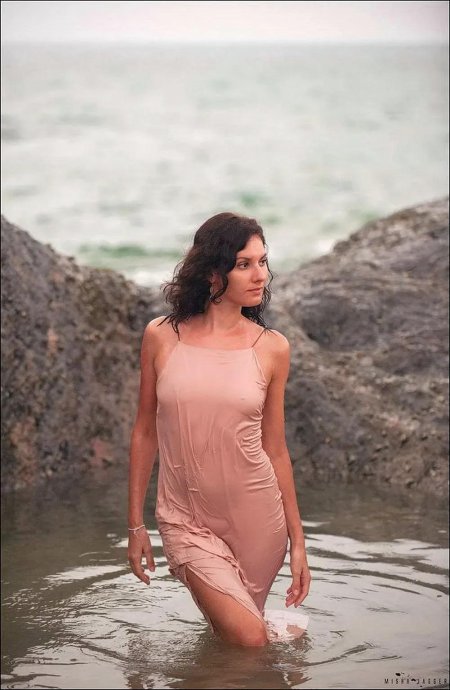 Мокрое платье