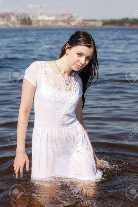 Мокрое платье