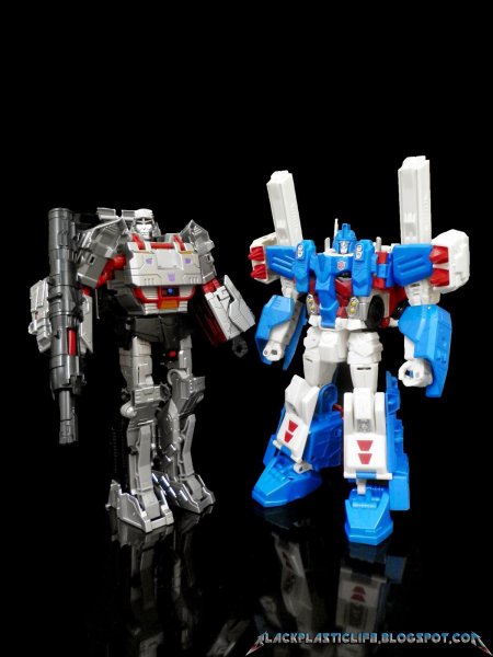 Игрушки трансформеры combiner wars ультра магнус