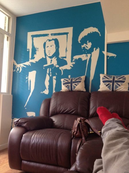 Арт на стене