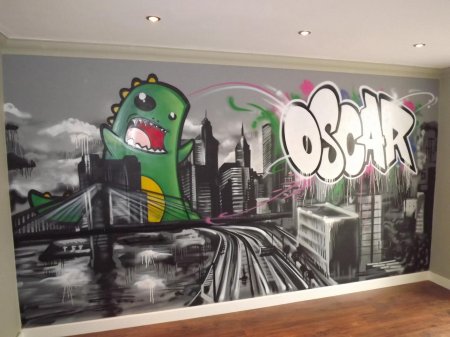 Граффити на стене в квартире