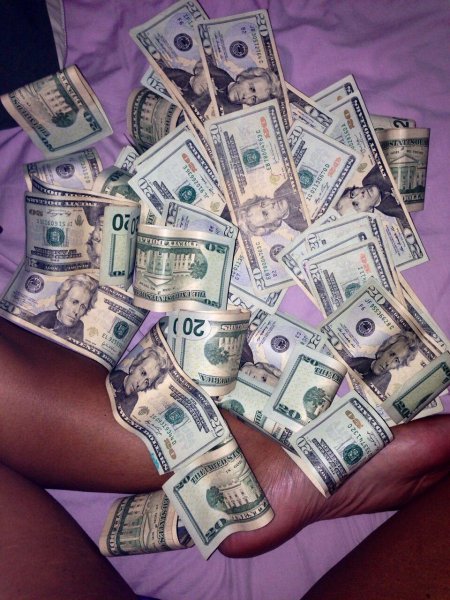 Фотосессия с деньгами