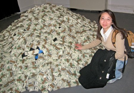 Огромная куча денег