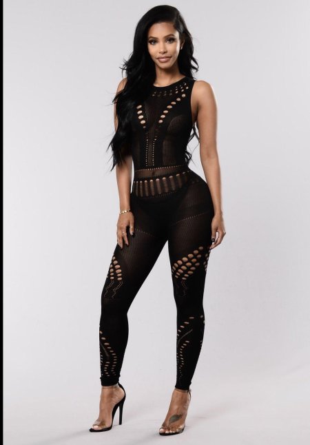 Fashion nova комбинезон черный