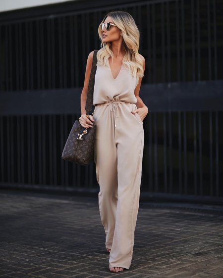 Стильный комбинезон