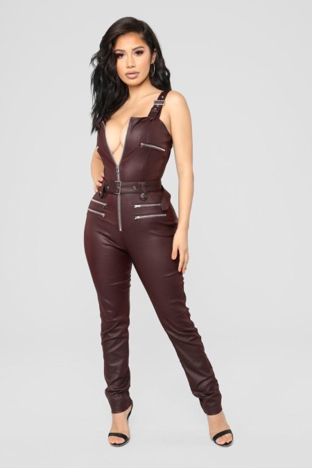 Кожаный комбинезон женский