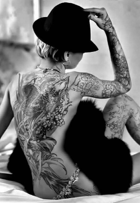 Тату девушек