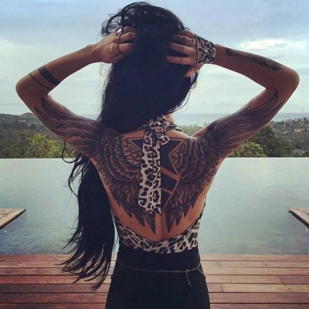 Тату на спине для девушек