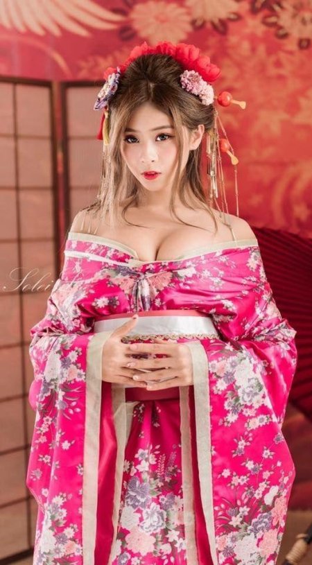 Гейша красивая