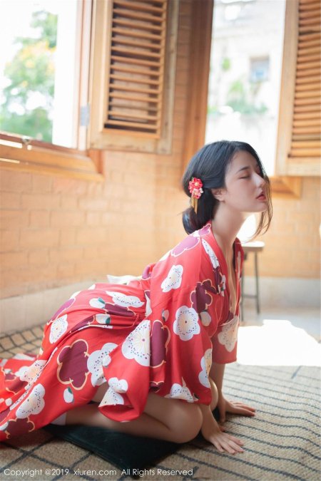 Женское кимоно