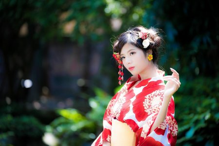 Красивая японская девушка