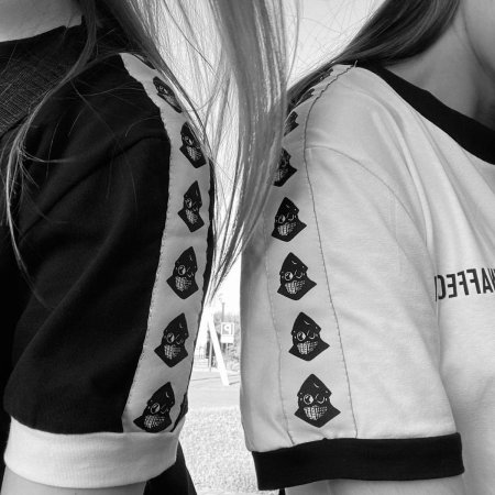 Футболки и топы