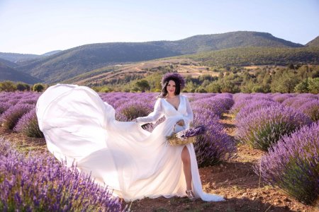 Фотосессия в лавандовом поле