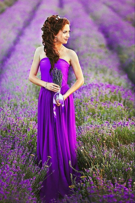 Фотосессия в лавандовом поле