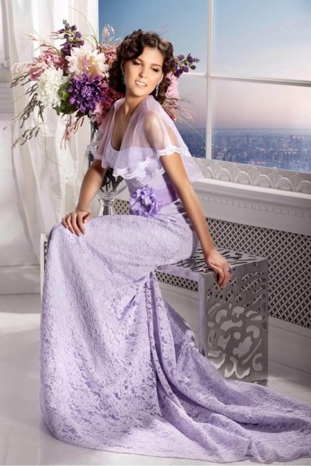 Сиреневое свадебное платье
