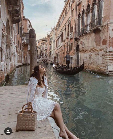 Красивые девушки в венеции