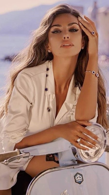 Мадалина генеа веспа