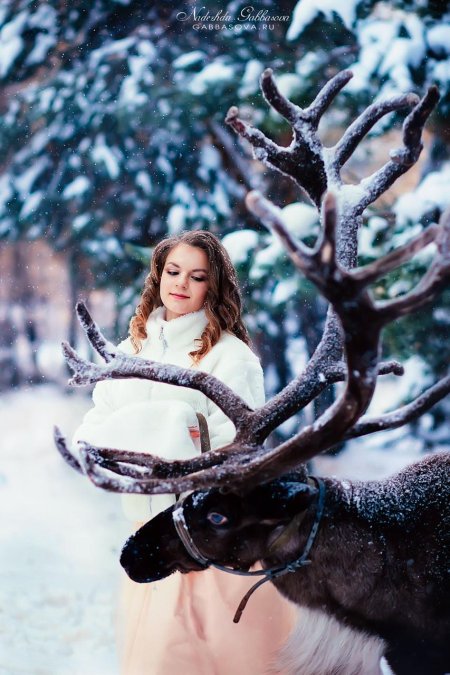 Девушка олень