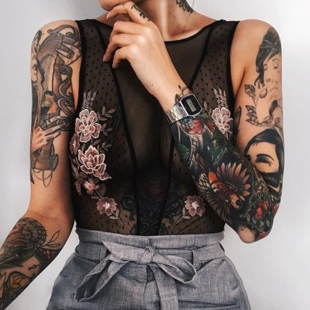 Женская татуировка