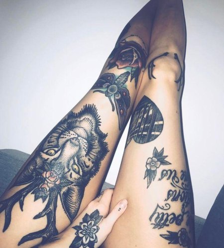 Татуировка на ноге для девушек