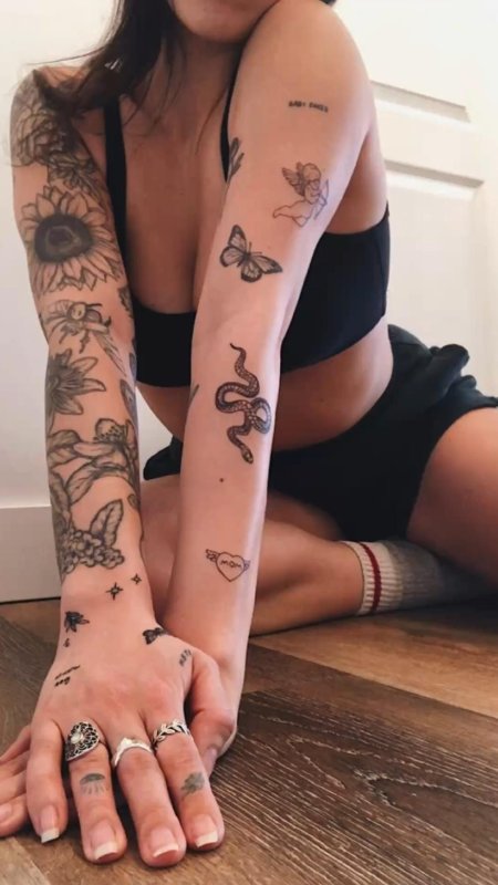 Тату на руках для девушек