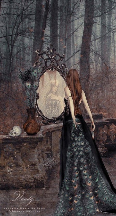 Девушка зеркало мистика