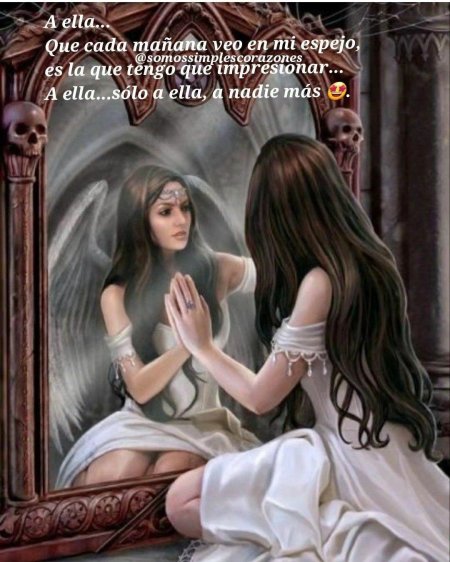 Девушка и зеркало