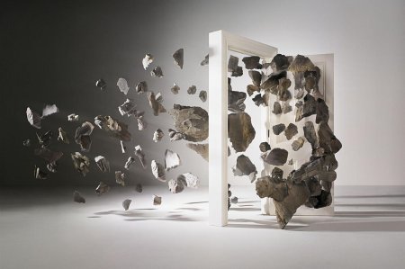 Инсталляция из камней