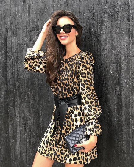 Аксессуары к леопардовому платью