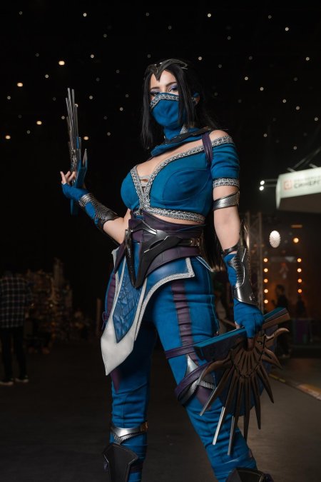 Китана косплей