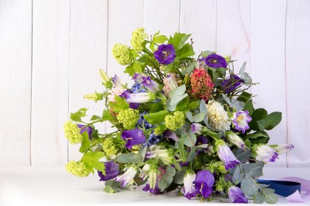 Кампанула букет