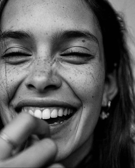 Печальная улыбка