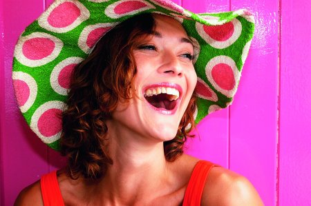 Смеющаяся женщина