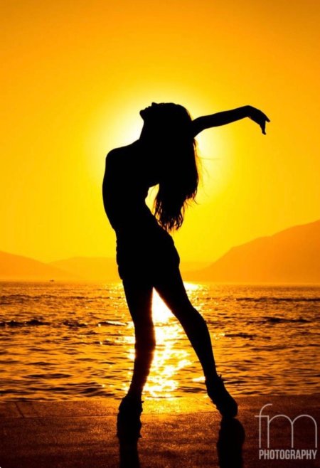 Красивые силуэты девушек