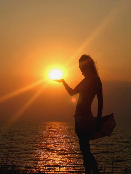 Девушка на закате