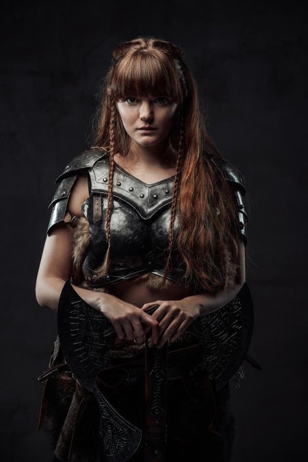 Женщина викинг