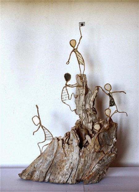 Фигура из проволоки