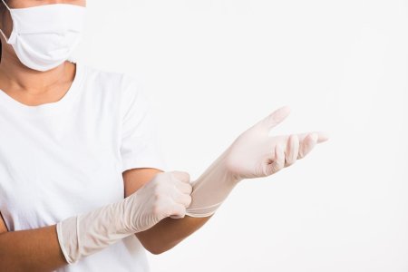 Одноразовые перчатки