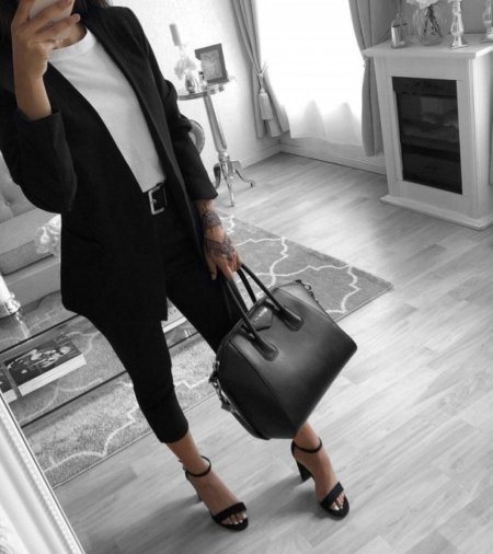 Образ тотал блэк