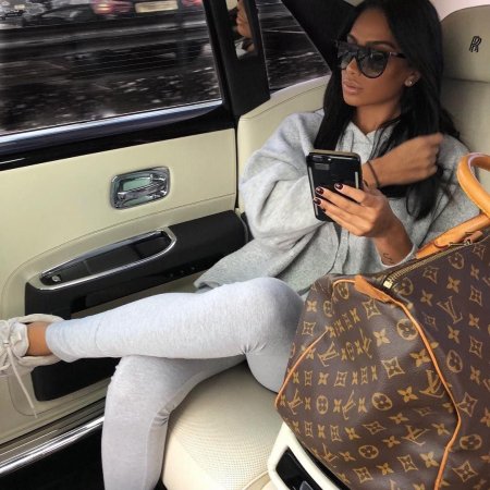 Бородина с сумкой луи виттон