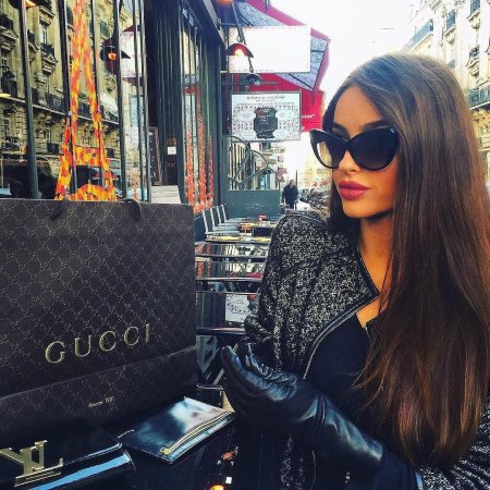 Красивые стильные брюнетки